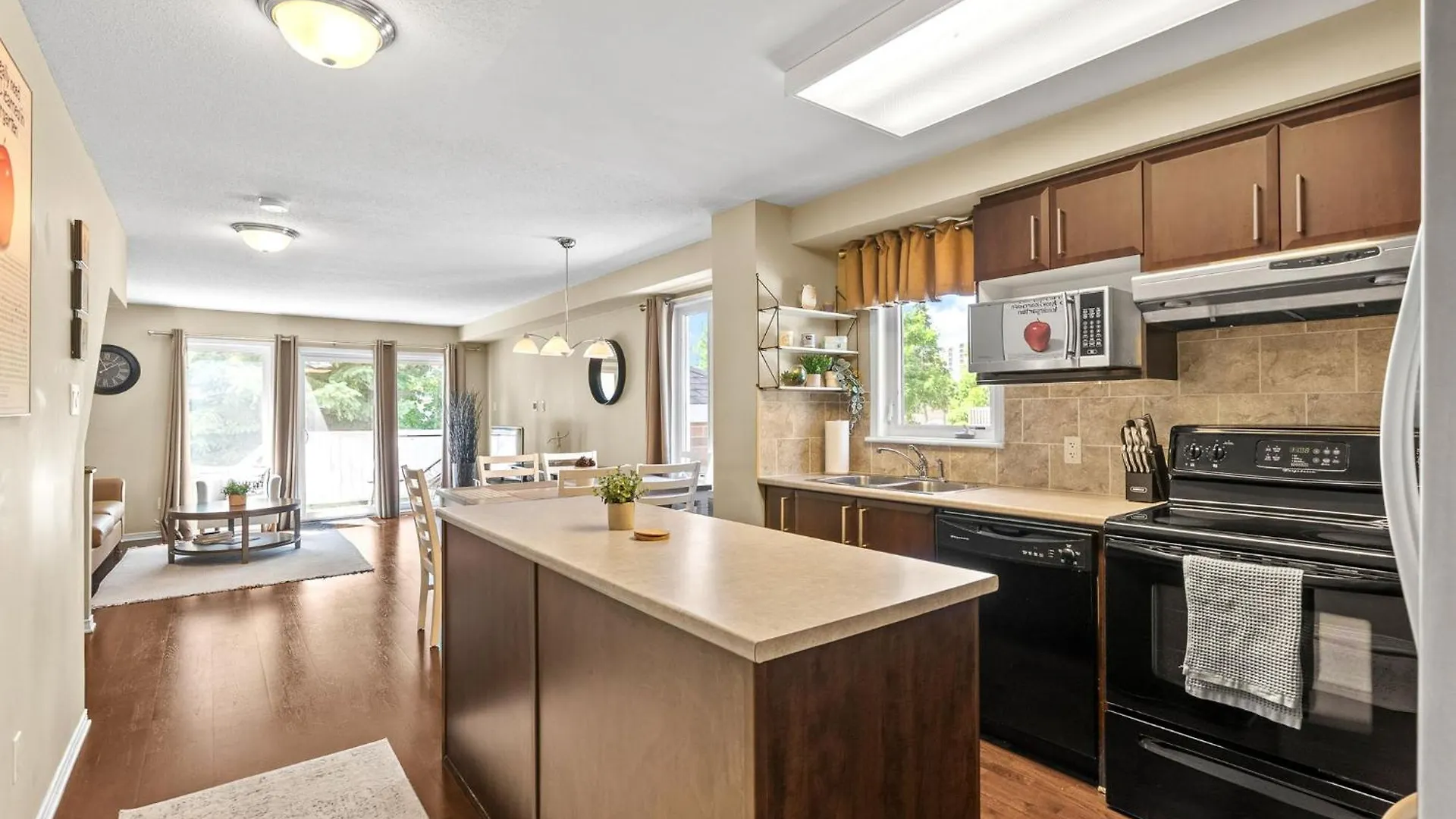 Cozy Modern Condo 15 Mins From Dt With Free Parking Ottawa