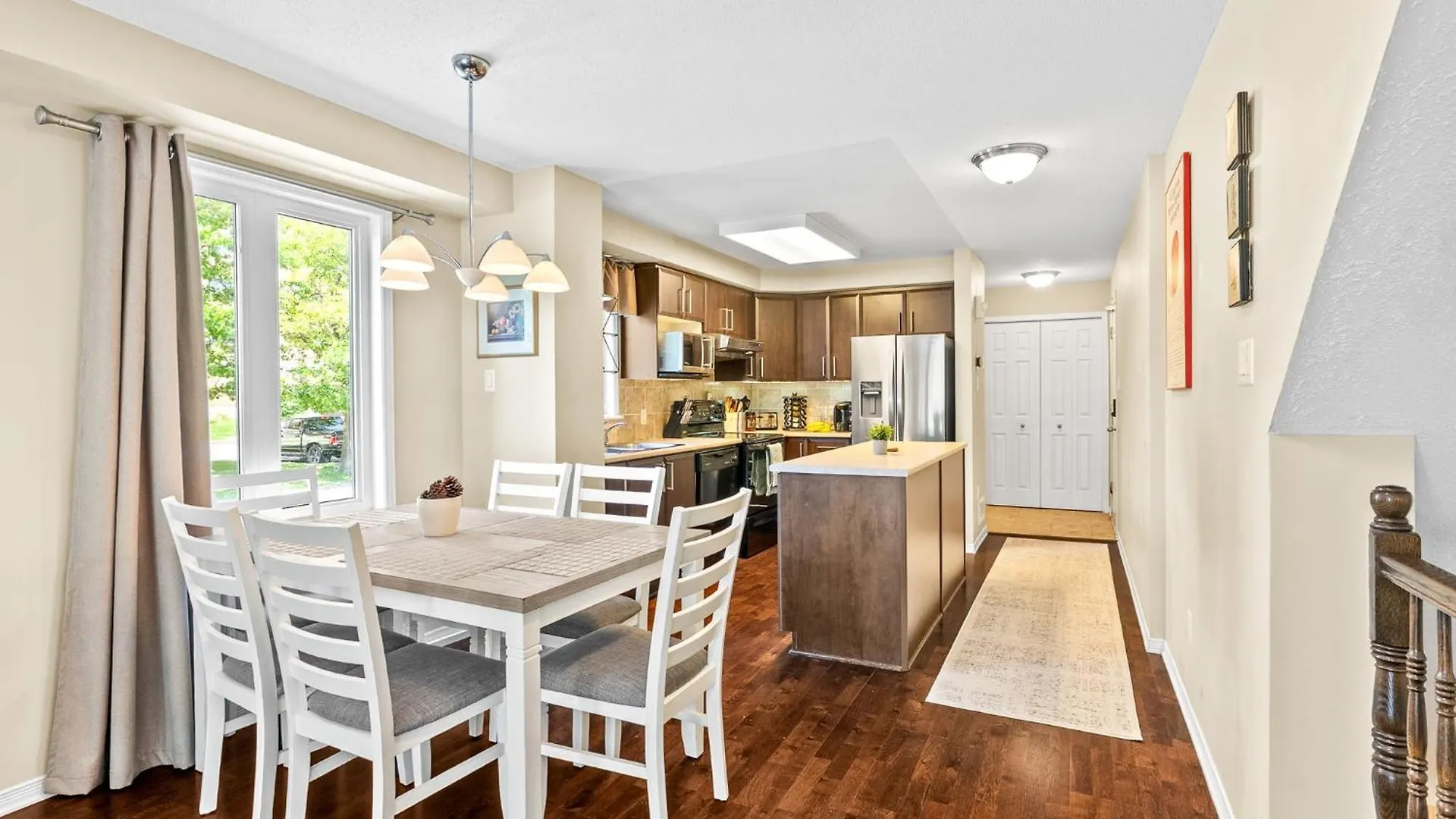 Cozy Modern Condo 15 Mins From Dt With Free Parking Ottawa Daire